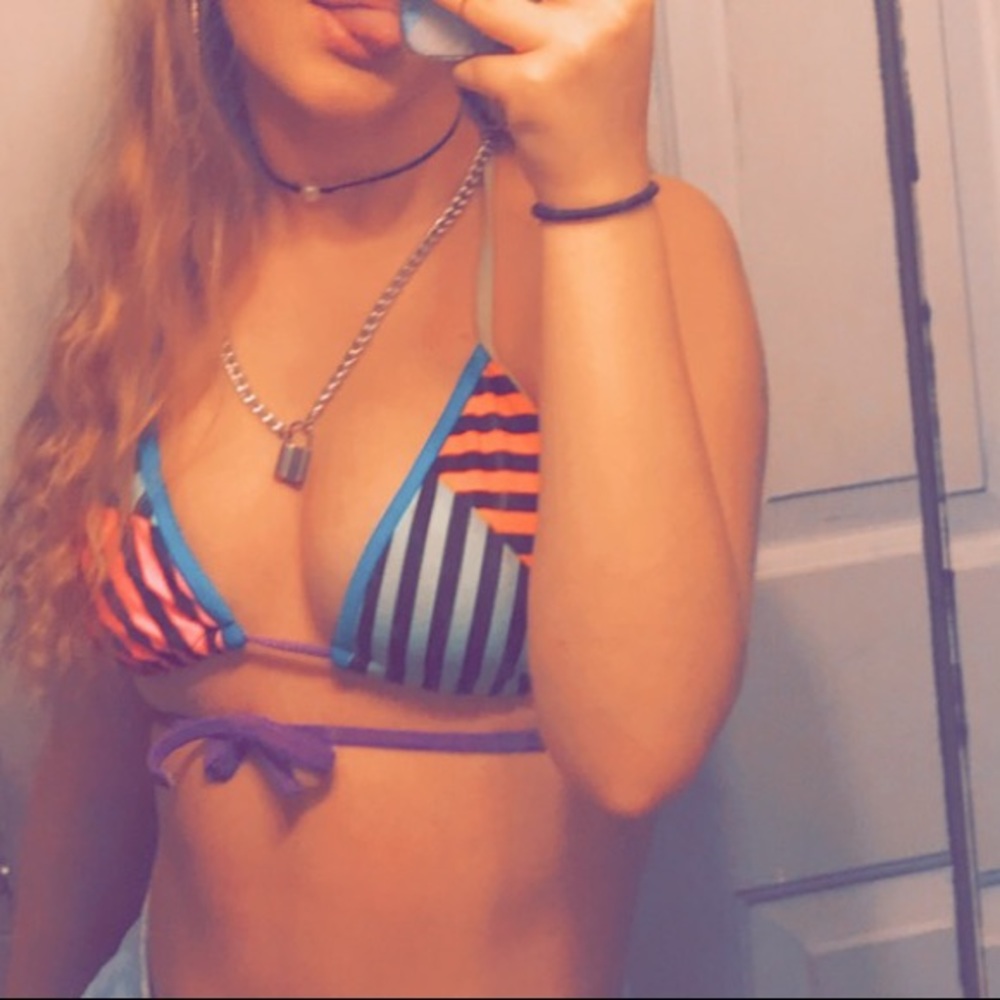 Bikini top